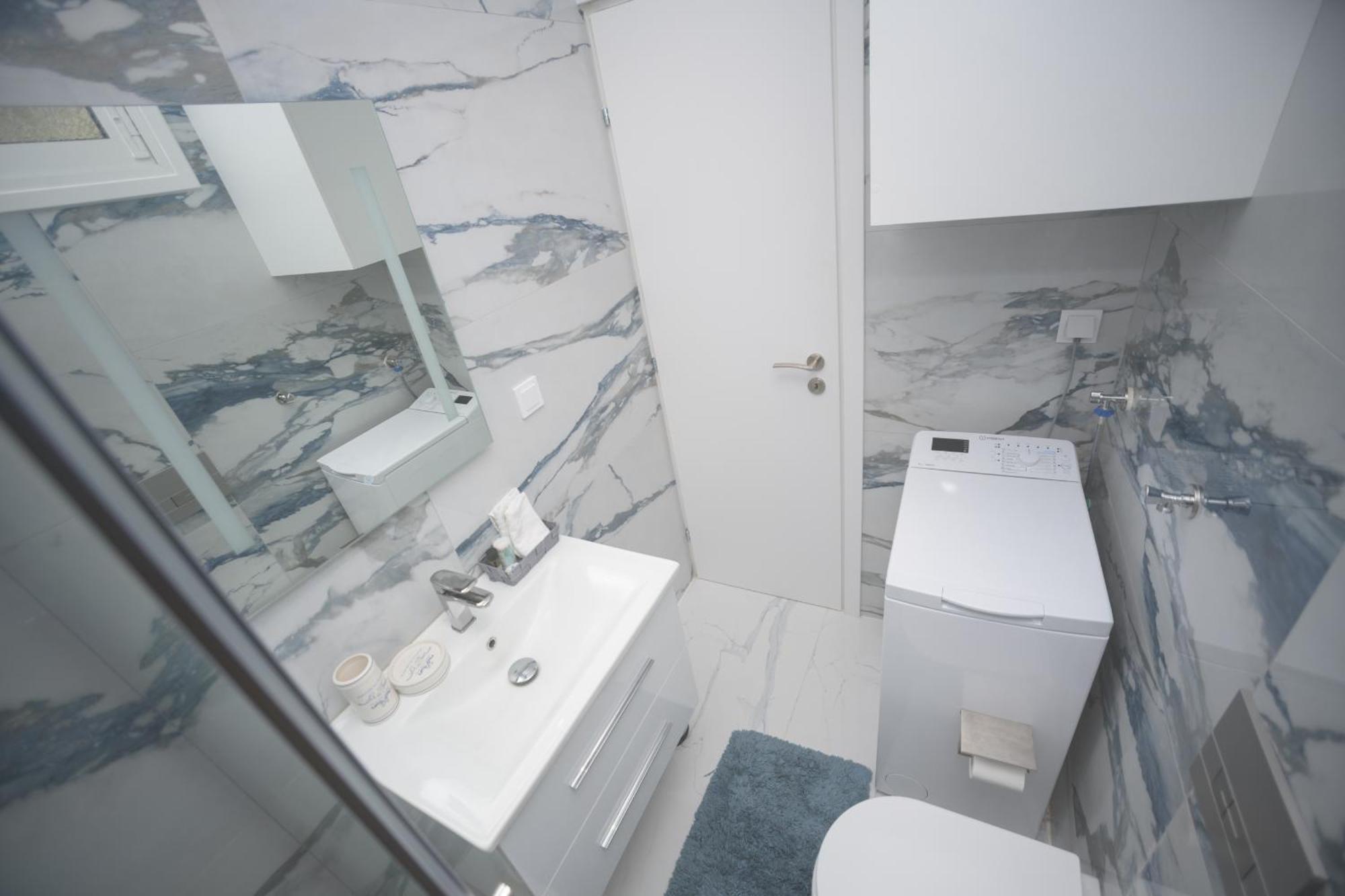 Ble Property Atlas Лутраки Екстериор снимка